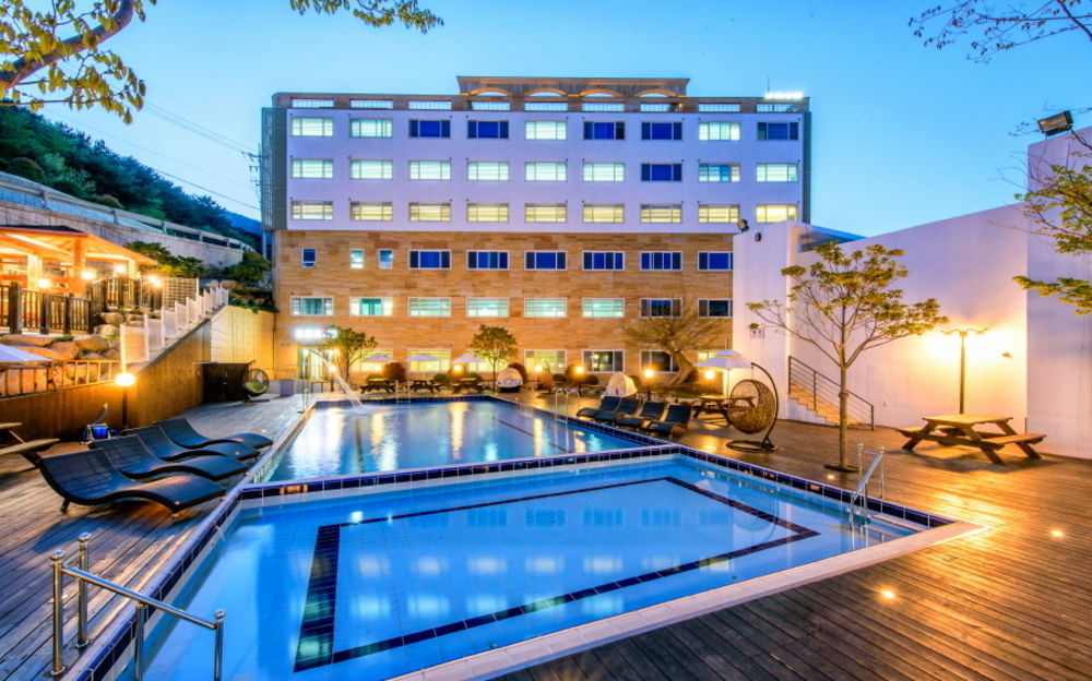 Doya Hotel Кодже Екстериор снимка